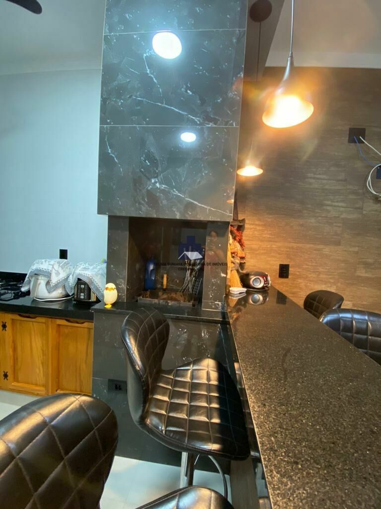 Casa com 3 quartos à venda, 170m² — foto 21 de 29