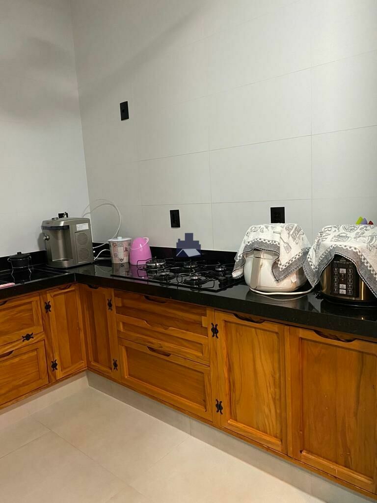 Casa com 3 quartos à venda, 170m² — foto 11 de 29