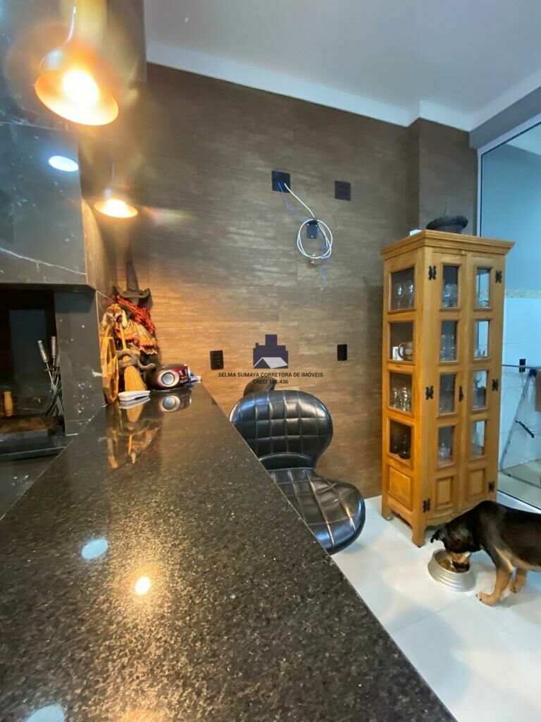Casa com 3 quartos à venda, 170m² — foto 17 de 29