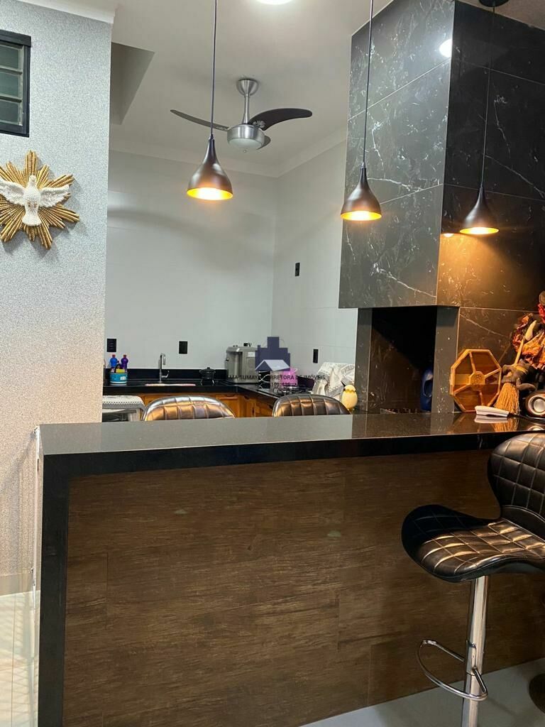 Casa com 3 quartos à venda, 170m² — foto 24 de 29