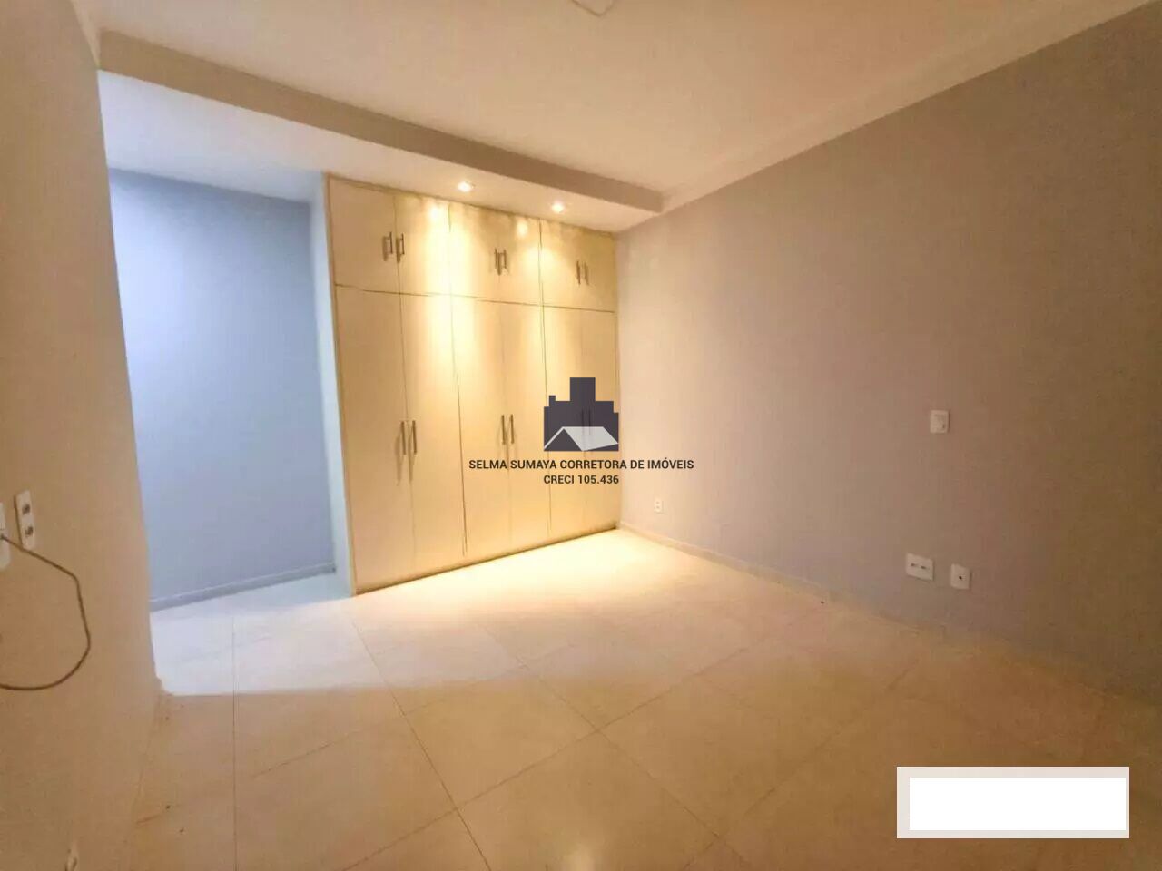 Casa de Condomínio com 3 quartos à venda, 350m² — foto 10 de 23