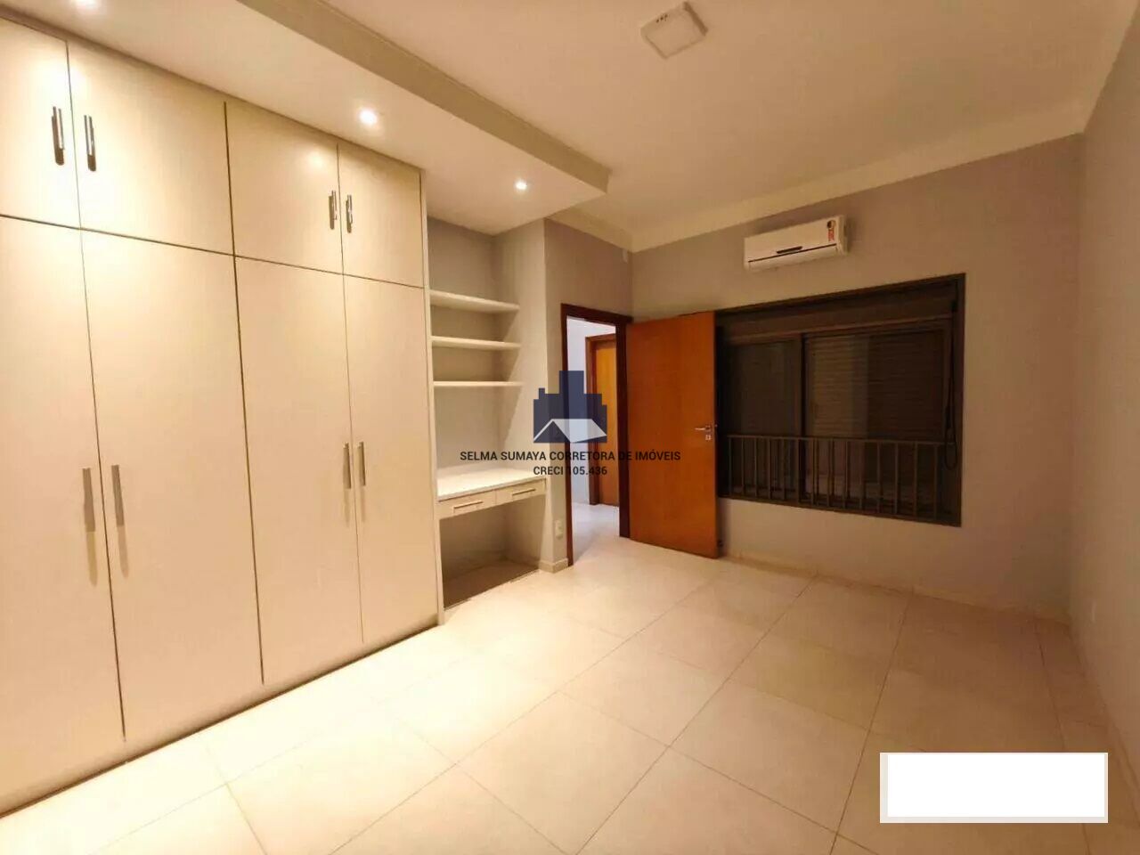 Casa de Condomínio com 3 quartos à venda, 350m² — foto 21 de 23