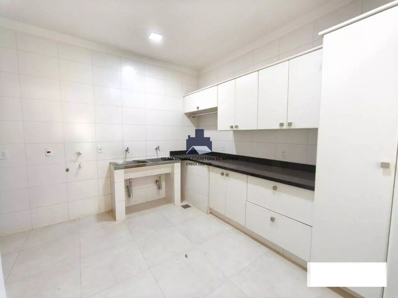 Casa de Condomínio com 3 quartos à venda, 350m² — foto 17 de 23