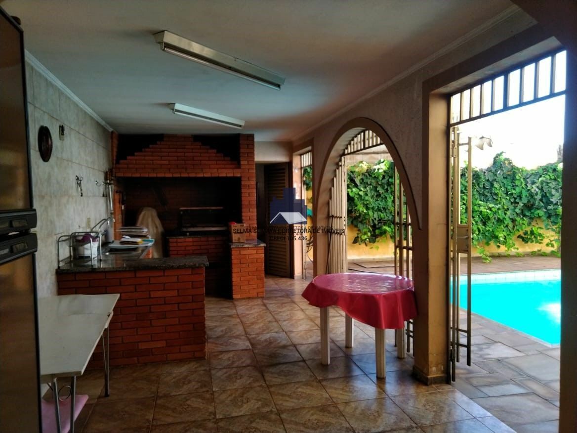 Casa com 3 quartos à venda, 430m² — foto 5 de 29