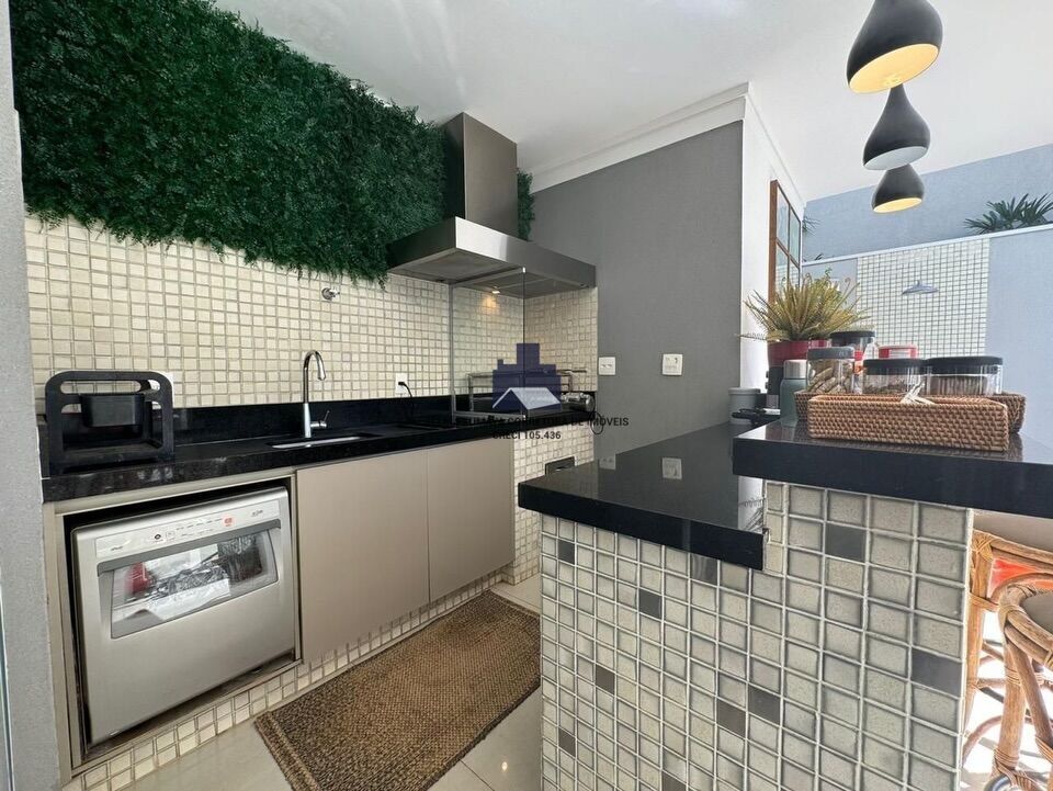 Casa de Condomínio com 3 quartos à venda, 239m² — foto 15 de 19