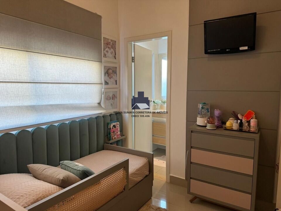 Casa de Condomínio com 3 quartos à venda, 239m² — foto 10 de 19