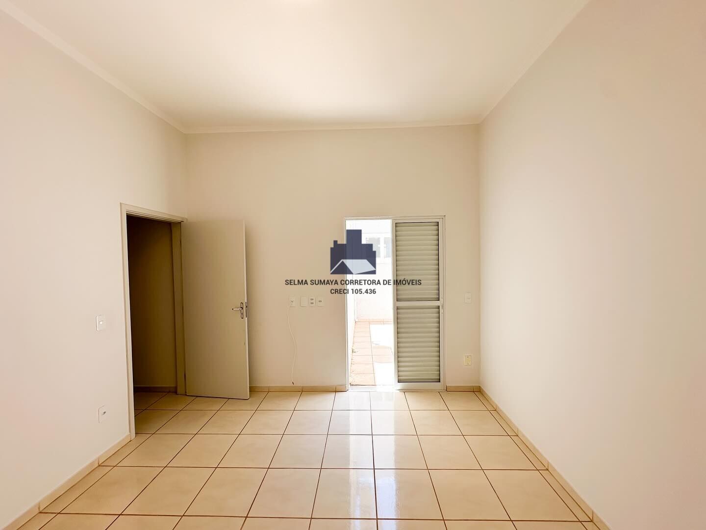 Casa de Condomínio com 3 quartos à venda, 215m² — foto 13 de 18
