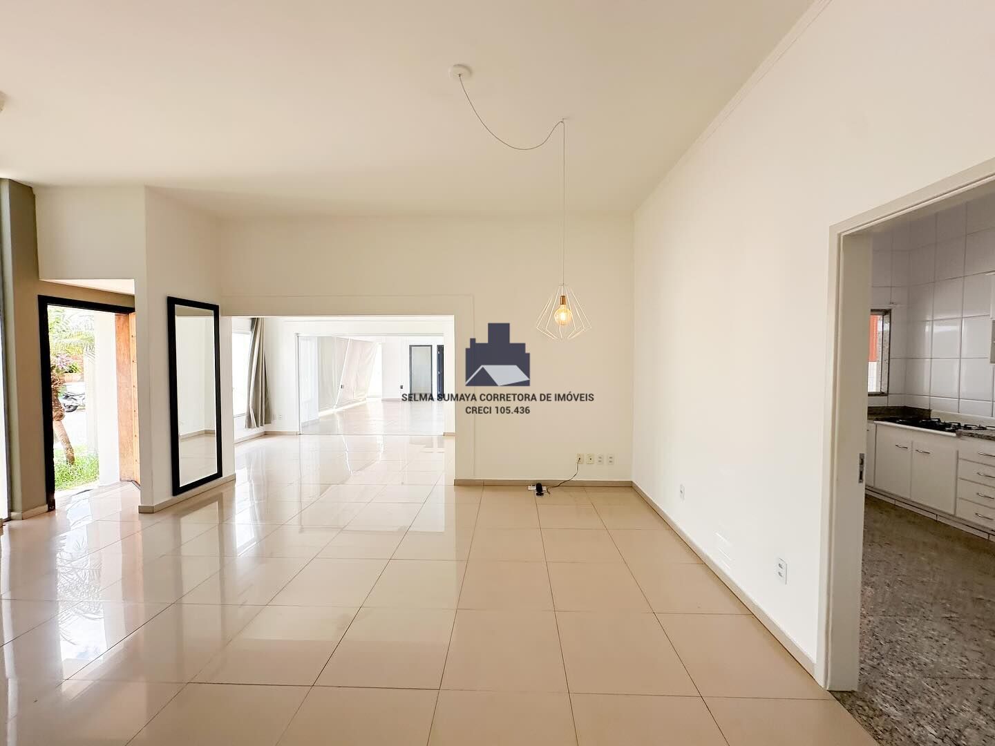 Casa de Condomínio com 3 quartos à venda, 215m² — foto 5 de 18
