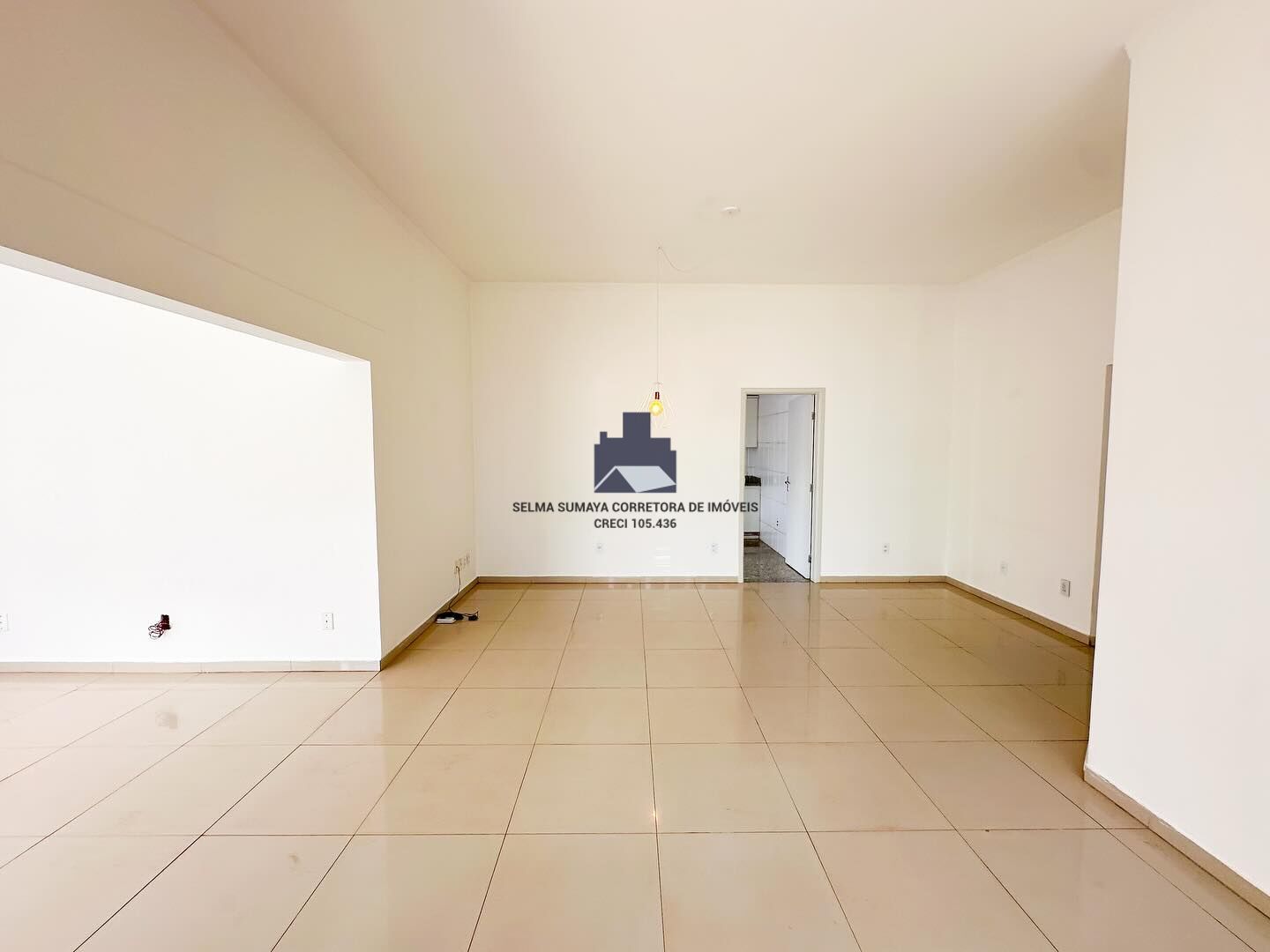 Casa de Condomínio com 3 quartos à venda, 215m² — foto 9 de 18
