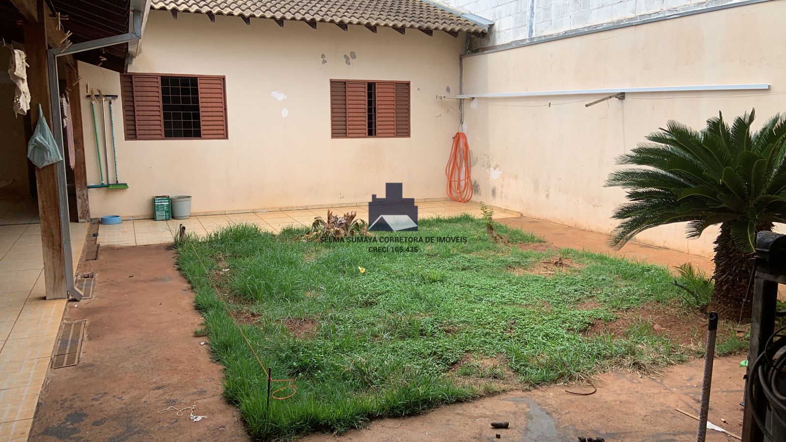 Casa com 3 quartos à venda, 250m² — foto 16 de 17