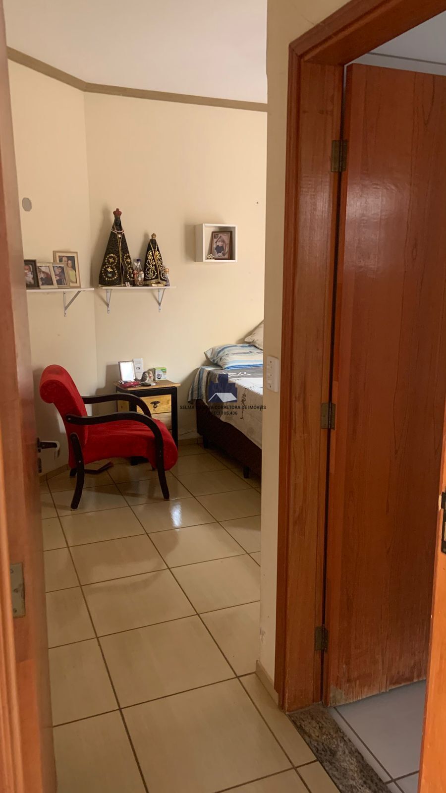 Casa com 3 quartos à venda, 250m² — foto 10 de 17