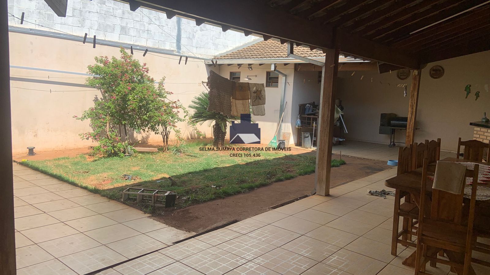 Casa com 3 quartos à venda, 250m² — foto 15 de 17