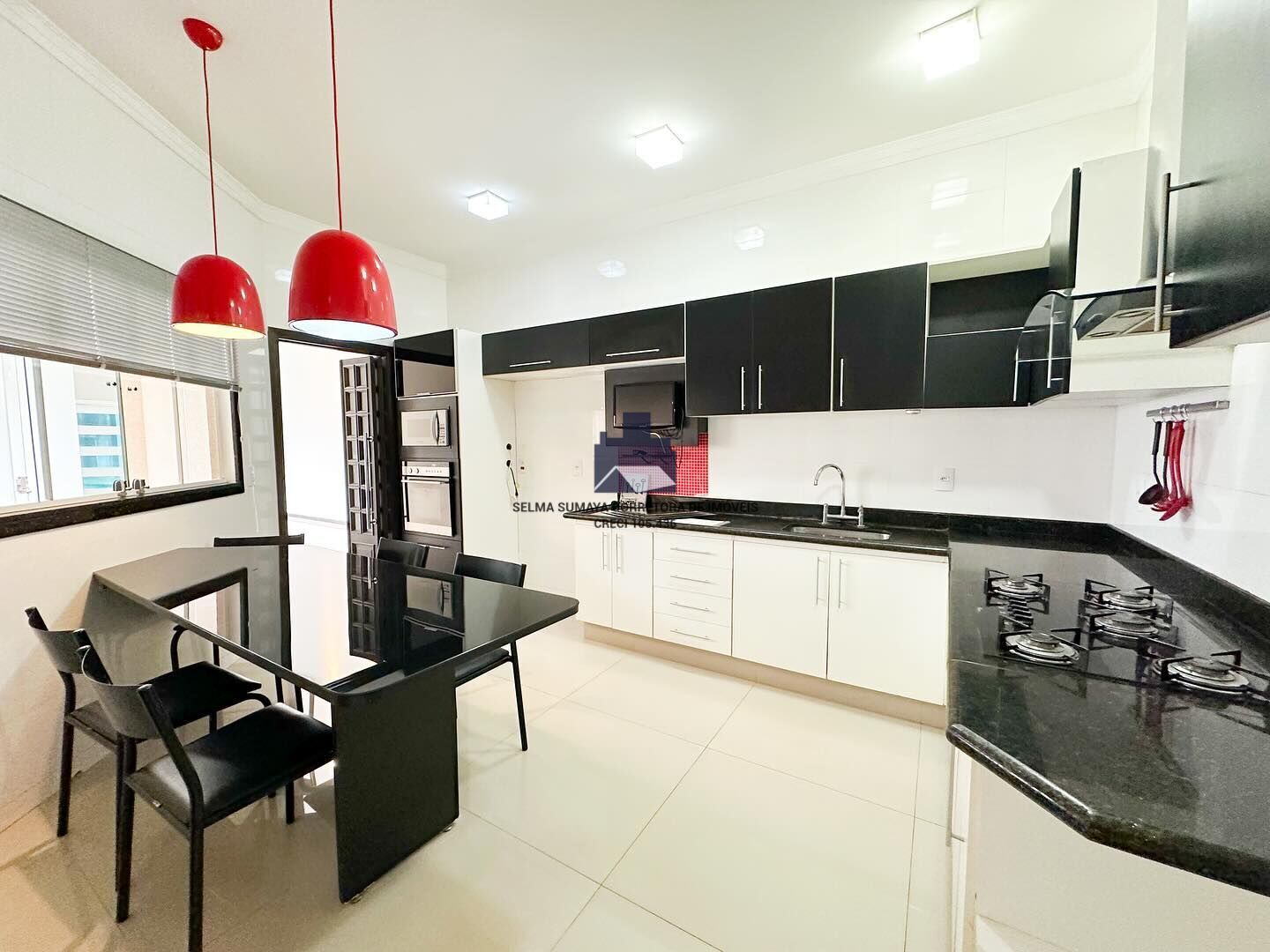 Casa de Condomínio com 3 quartos à venda, 223m² — foto 5 de 17