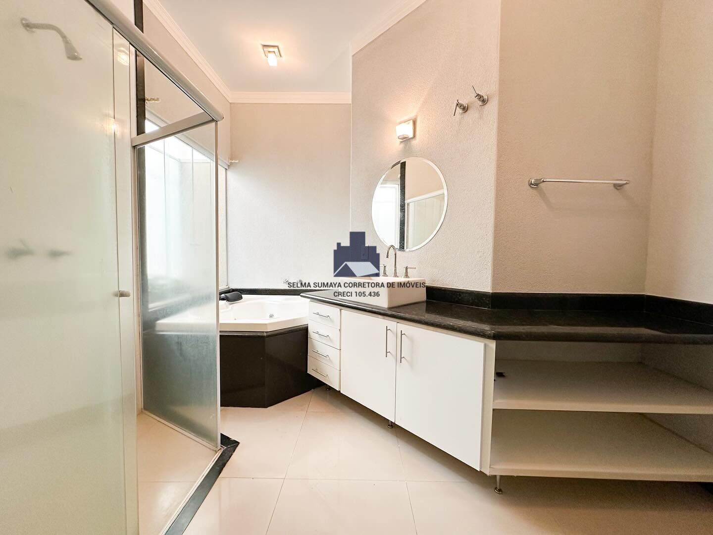 Casa de Condomínio com 3 quartos à venda, 223m² — foto 13 de 17