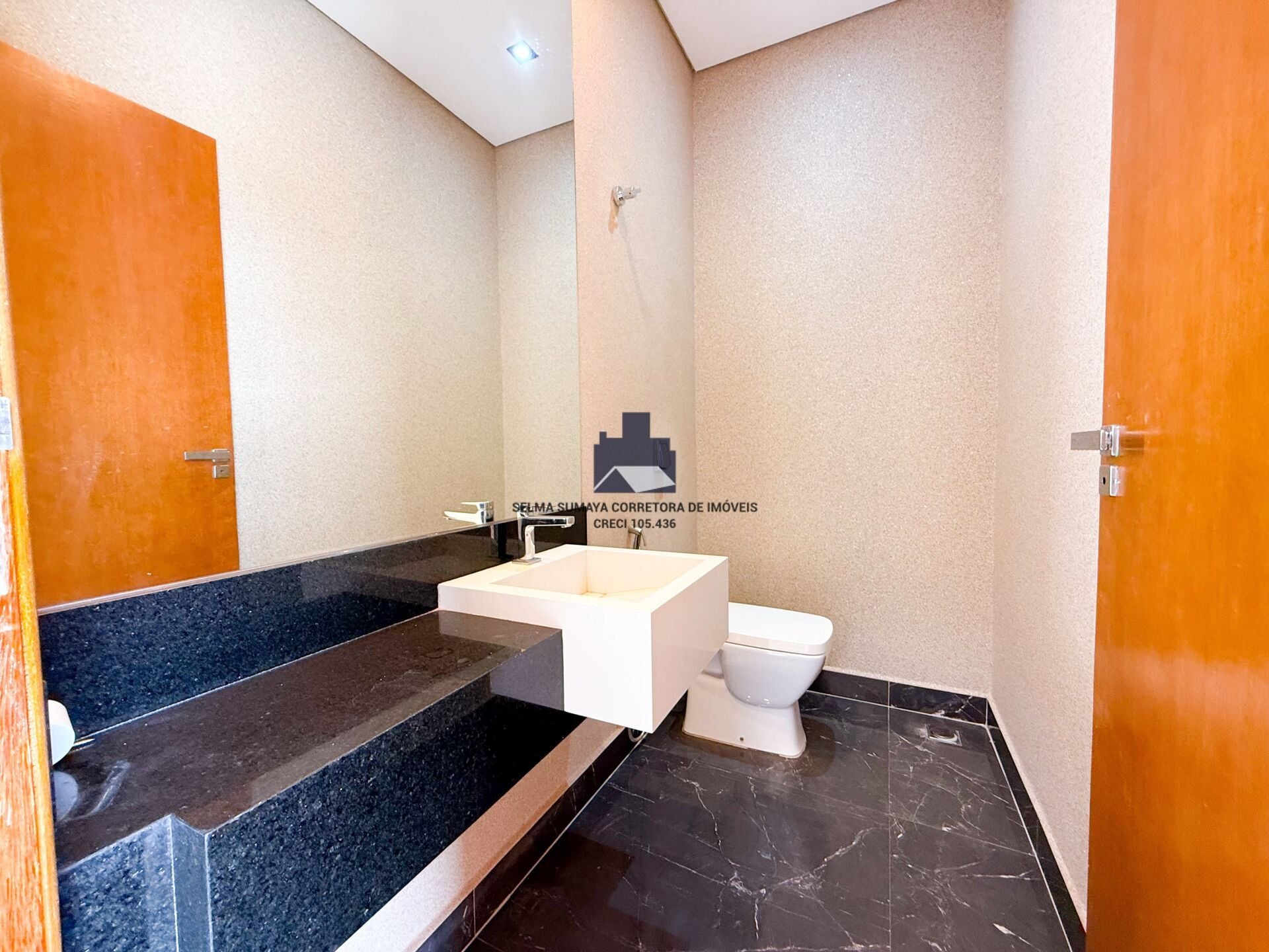 Casa de Condomínio com 3 quartos à venda, 219m² — foto 18 de 20