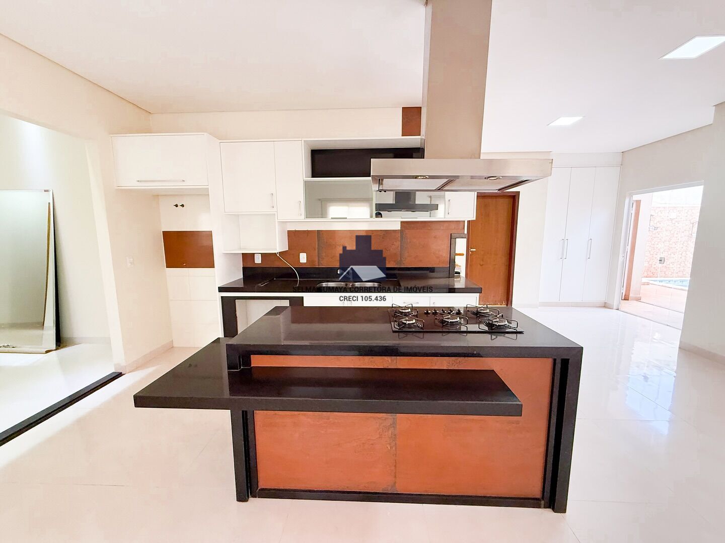 Casa de Condomínio com 3 quartos à venda, 180m² — foto 4 de 19
