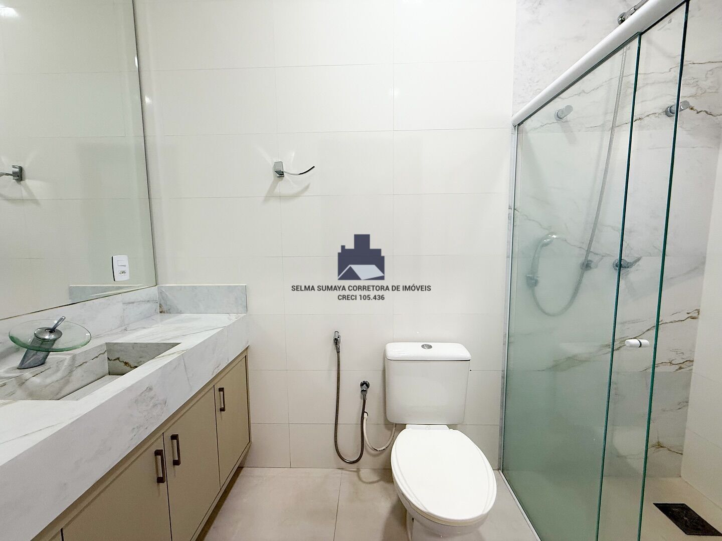 Casa de Condomínio com 3 quartos à venda, 180m² — foto 13 de 19