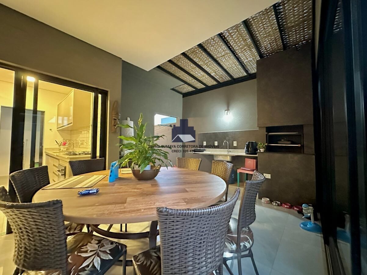 Casa de Condomínio com 4 quartos à venda, 219m² — foto 6 de 20