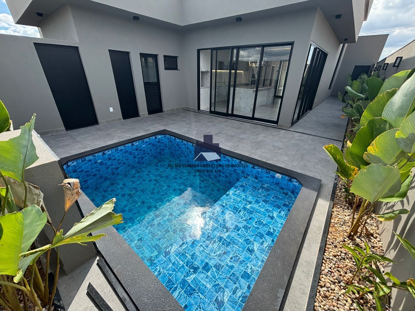 Casa de Condomínio com 3 quartos à venda, 182m² — foto 9 de 40