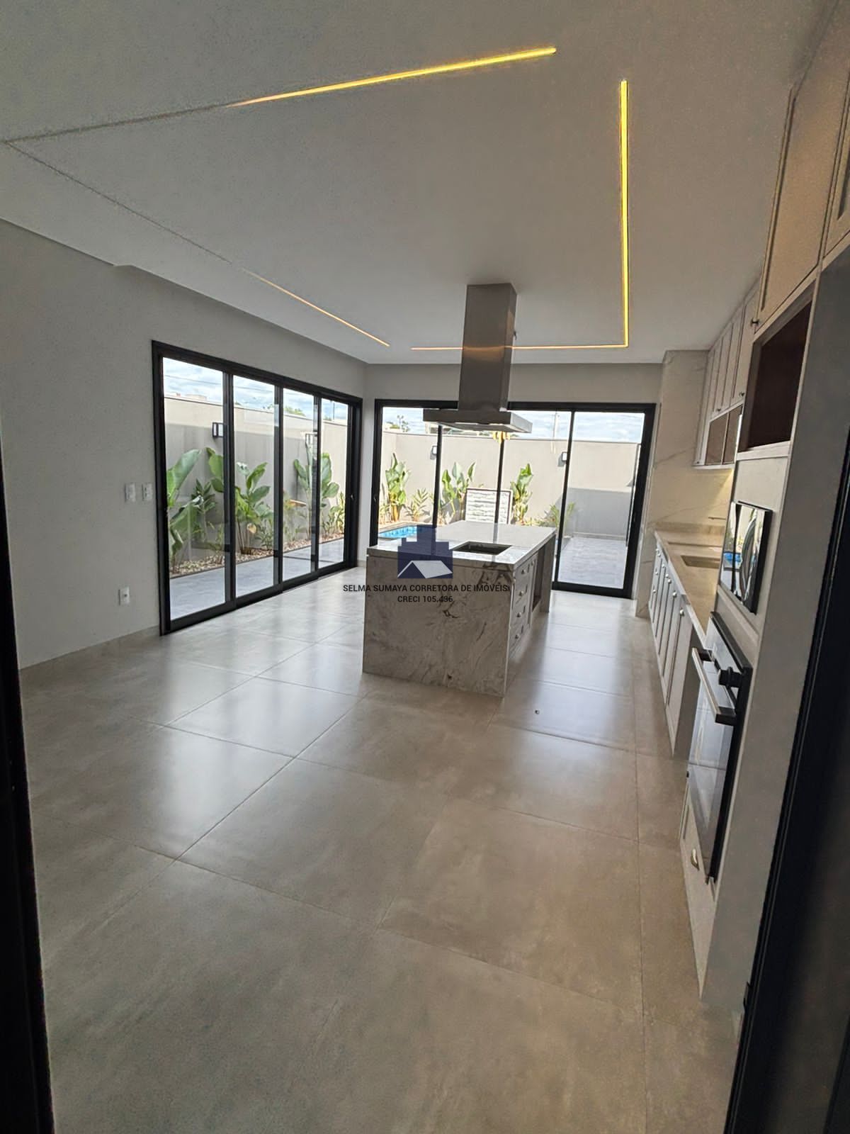 Casa de Condomínio com 3 quartos à venda, 182m² — foto 21 de 40
