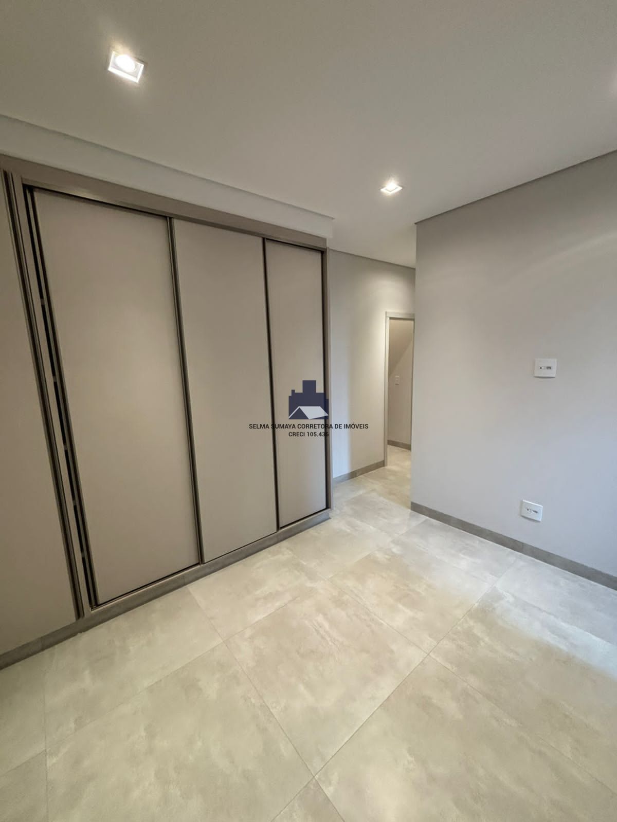 Casa de Condomínio com 3 quartos à venda, 182m² — foto 18 de 40