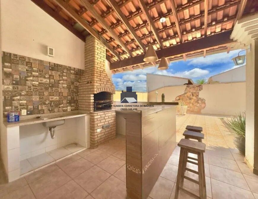 Casa com 3 quartos à venda, 224m² — foto 4 de 18