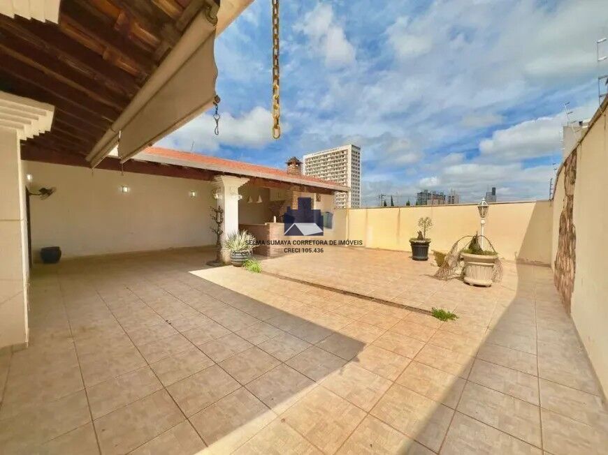 Casa com 3 quartos à venda, 224m² — foto 17 de 18