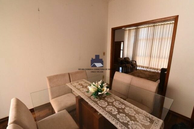 Casa com 4 quartos à venda, 277m² — foto 4 de 16