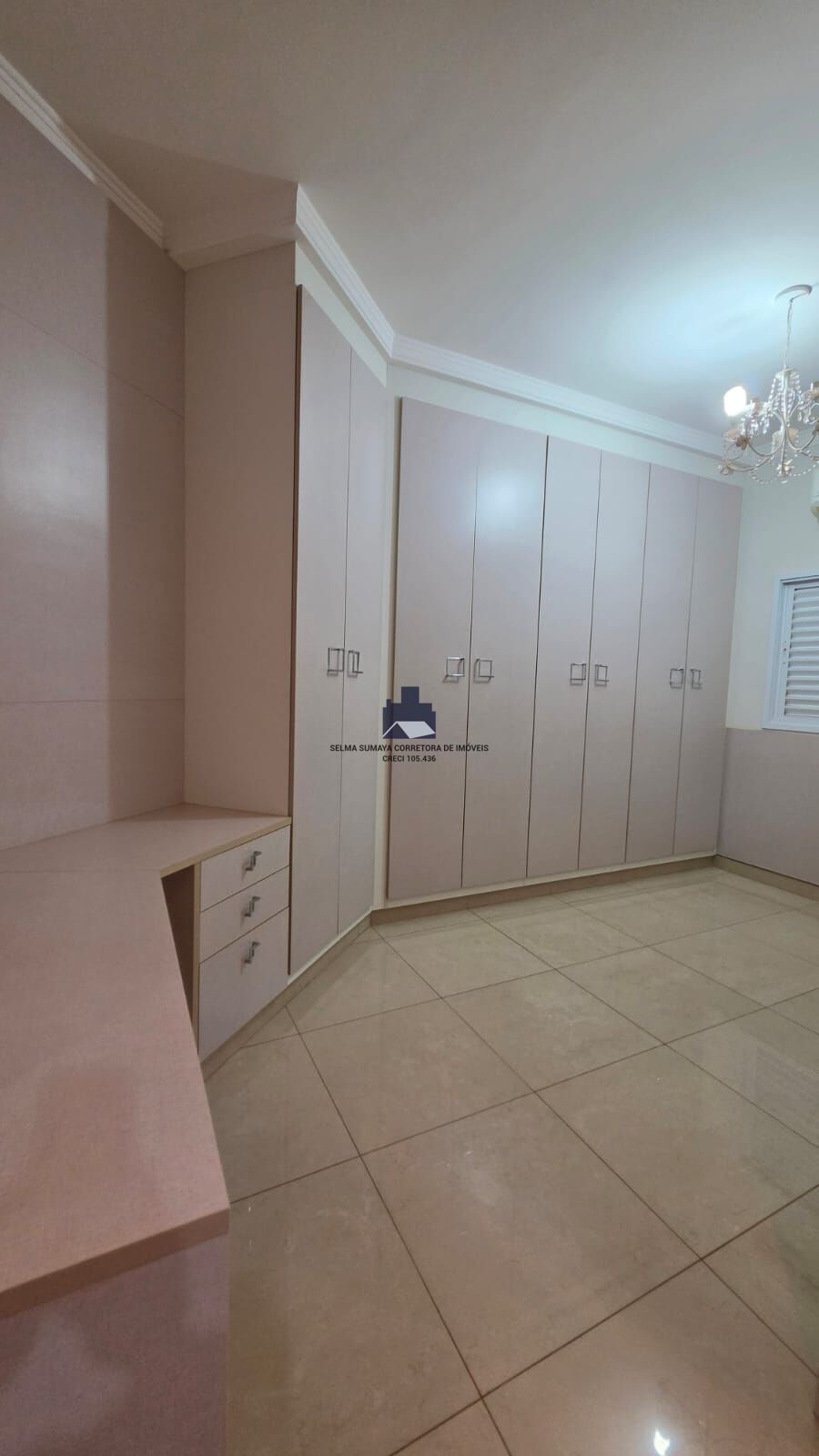 Casa de Condomínio com 3 quartos à venda, 250m² — foto 9 de 41