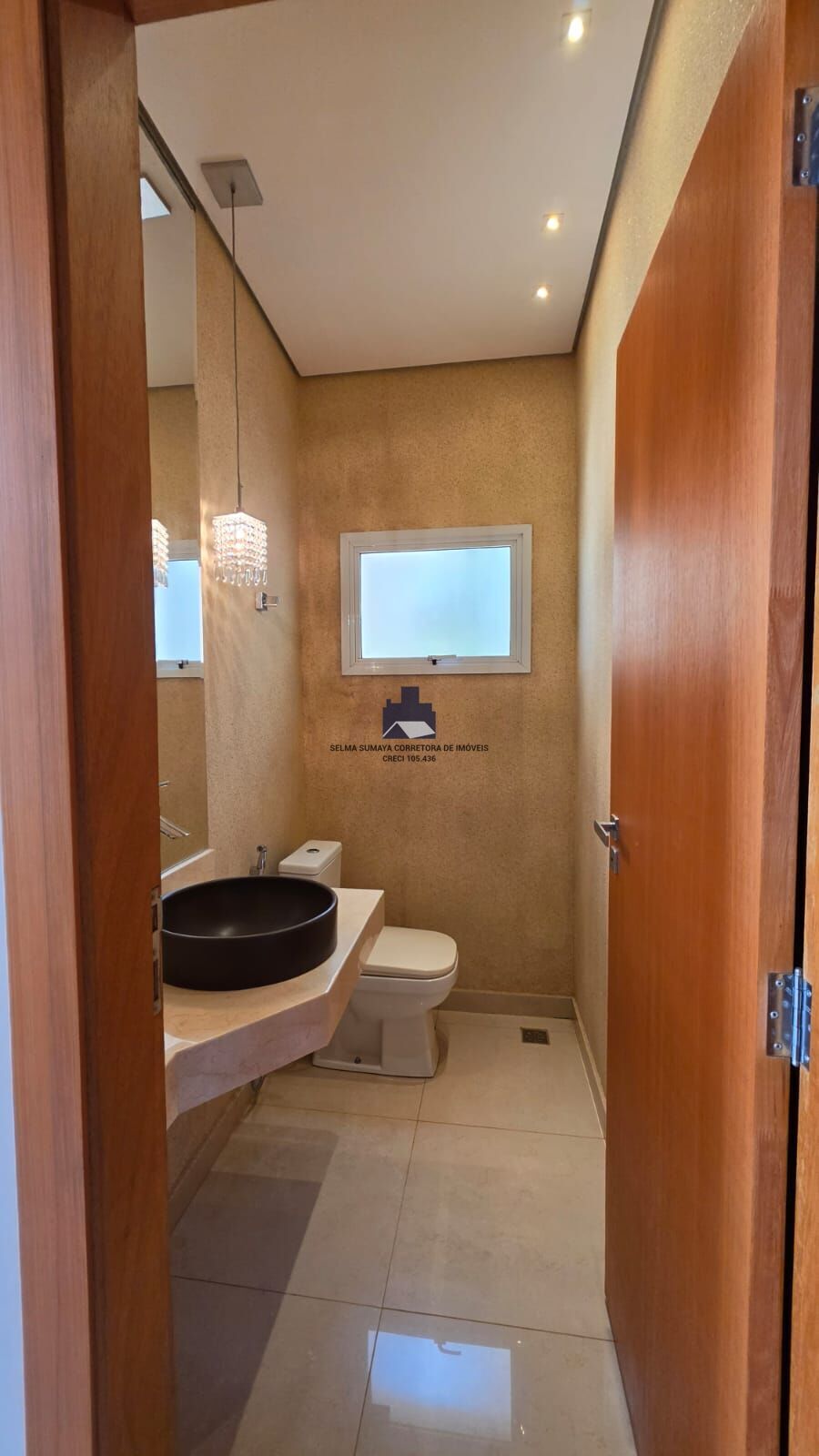 Casa de Condomínio com 3 quartos à venda, 250m² — foto 18 de 41