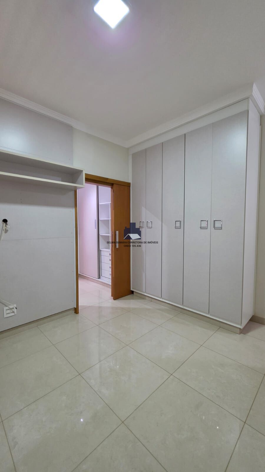 Casa de Condomínio com 3 quartos à venda, 250m² — foto 13 de 41