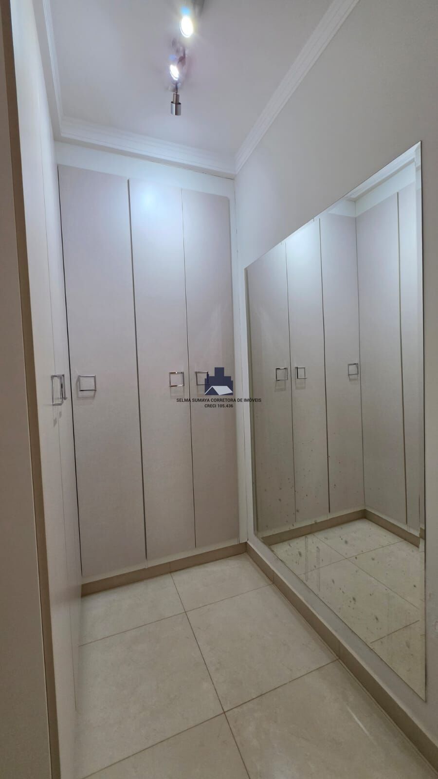Casa de Condomínio com 3 quartos à venda, 250m² — foto 23 de 41