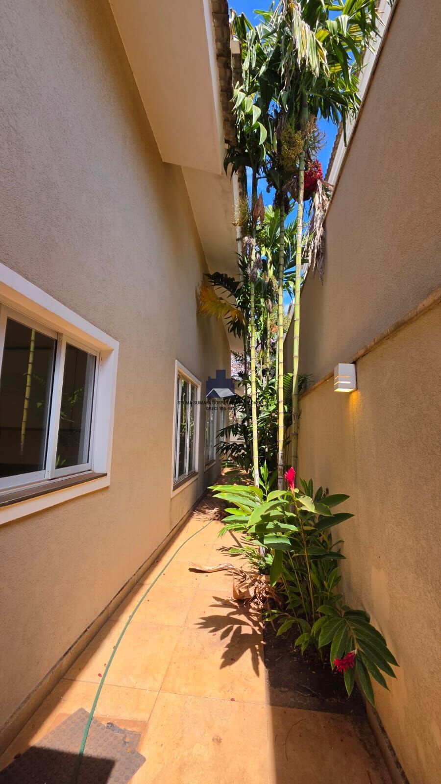 Casa de Condomínio com 3 quartos à venda, 250m² — foto 19 de 41