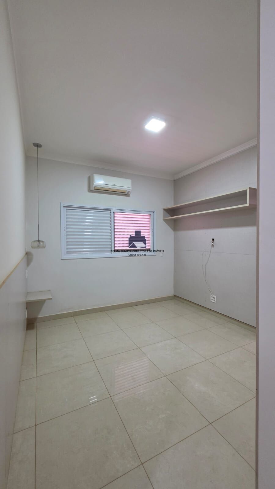 Casa de Condomínio com 3 quartos à venda, 250m² — foto 22 de 41