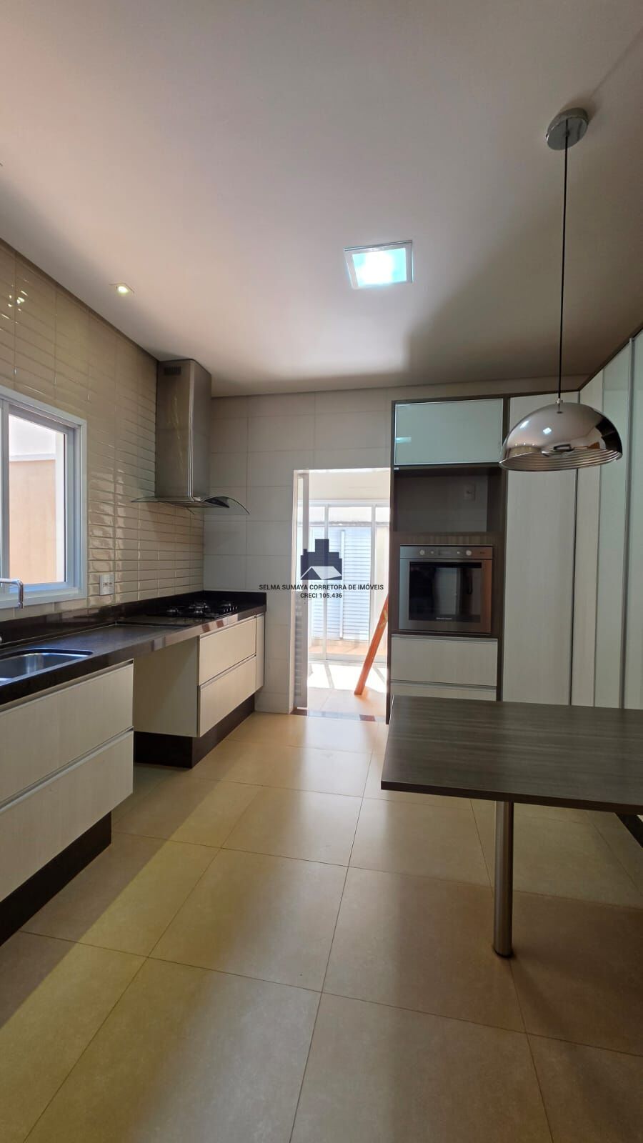 Casa de Condomínio com 3 quartos à venda, 250m² — foto 34 de 41