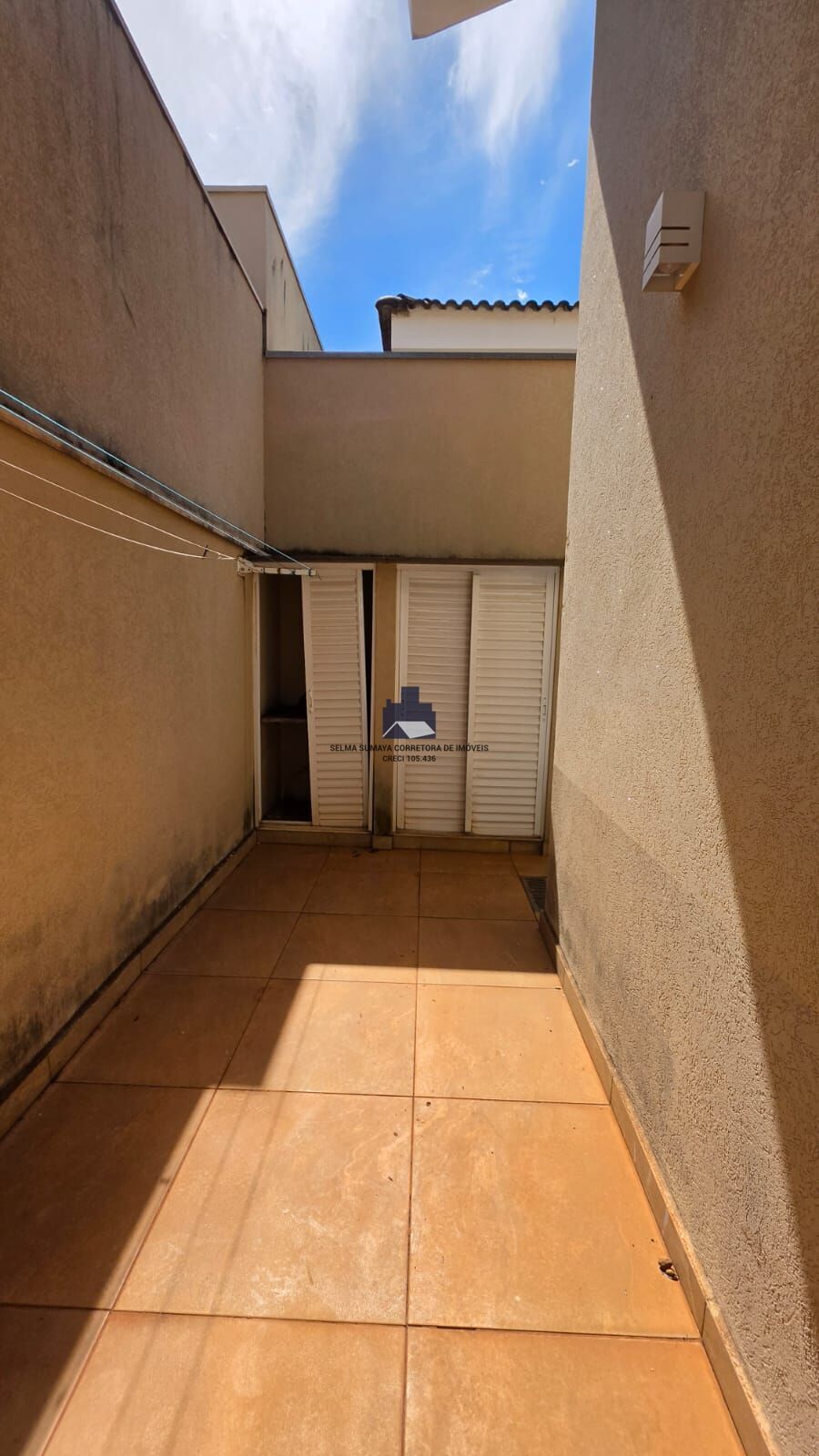 Casa de Condomínio com 3 quartos à venda, 250m² — foto 40 de 41