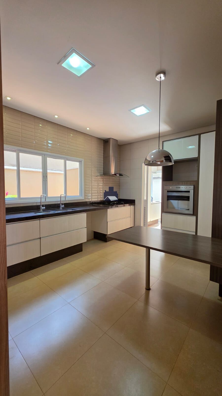 Casa de Condomínio com 3 quartos à venda, 250m² — foto 5 de 41
