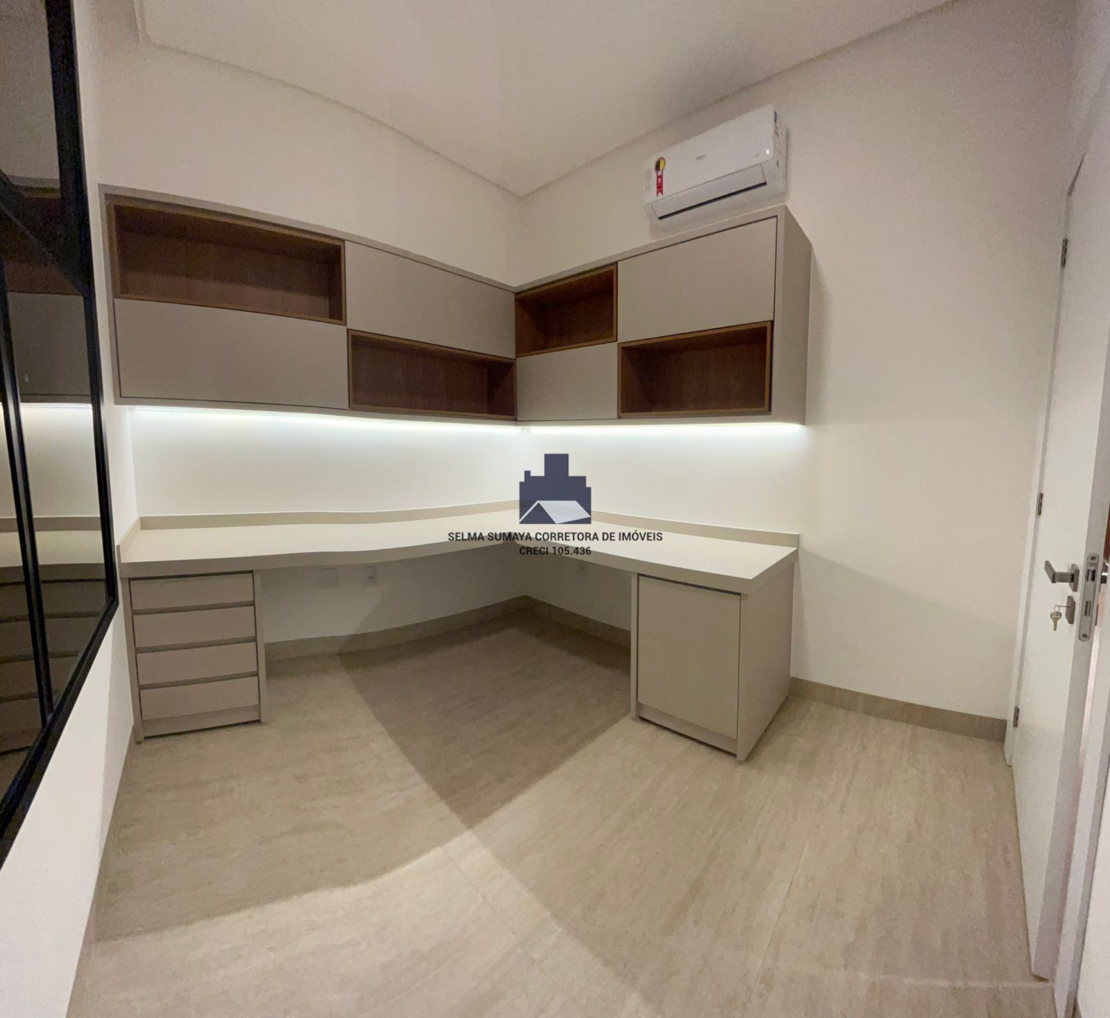 Casa de Condomínio com 3 quartos à venda, 240m² — foto 25 de 33