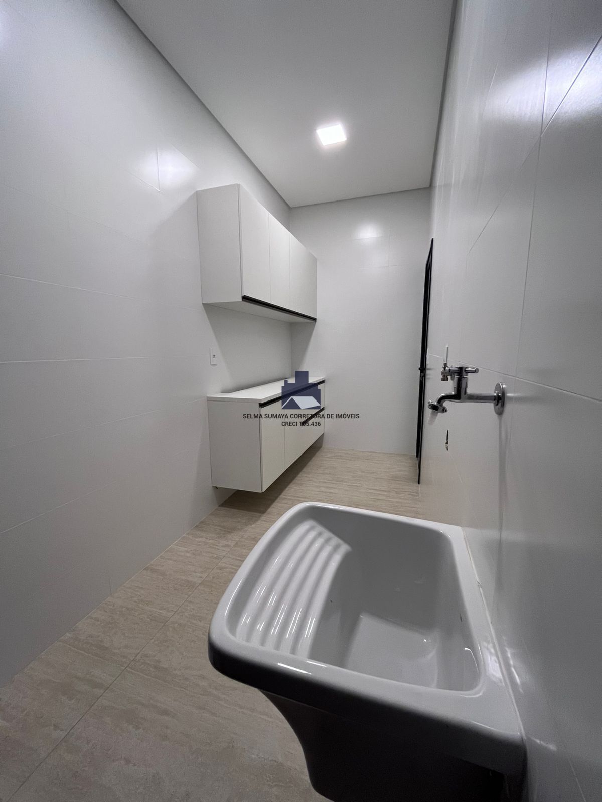 Casa de Condomínio com 3 quartos à venda, 240m² — foto 33 de 33