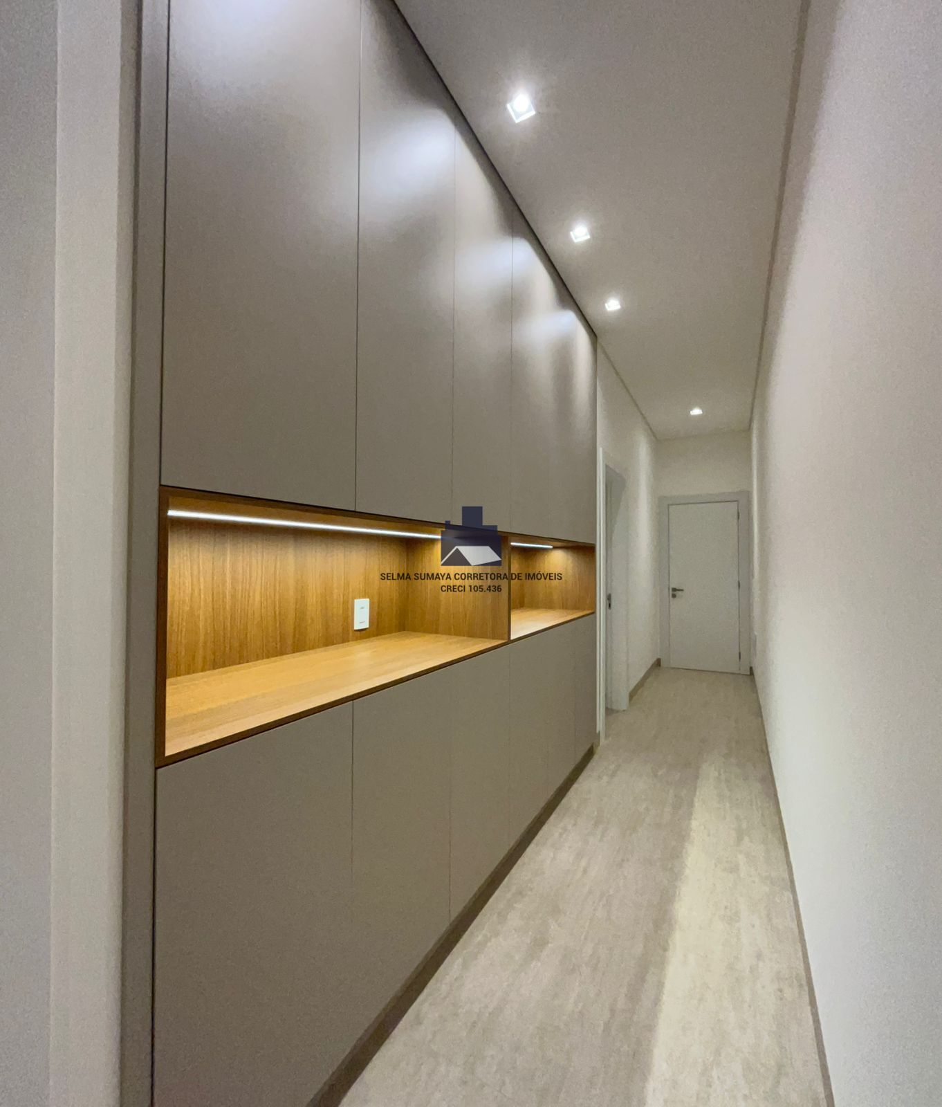 Casa de Condomínio com 3 quartos à venda, 240m² — foto 16 de 33