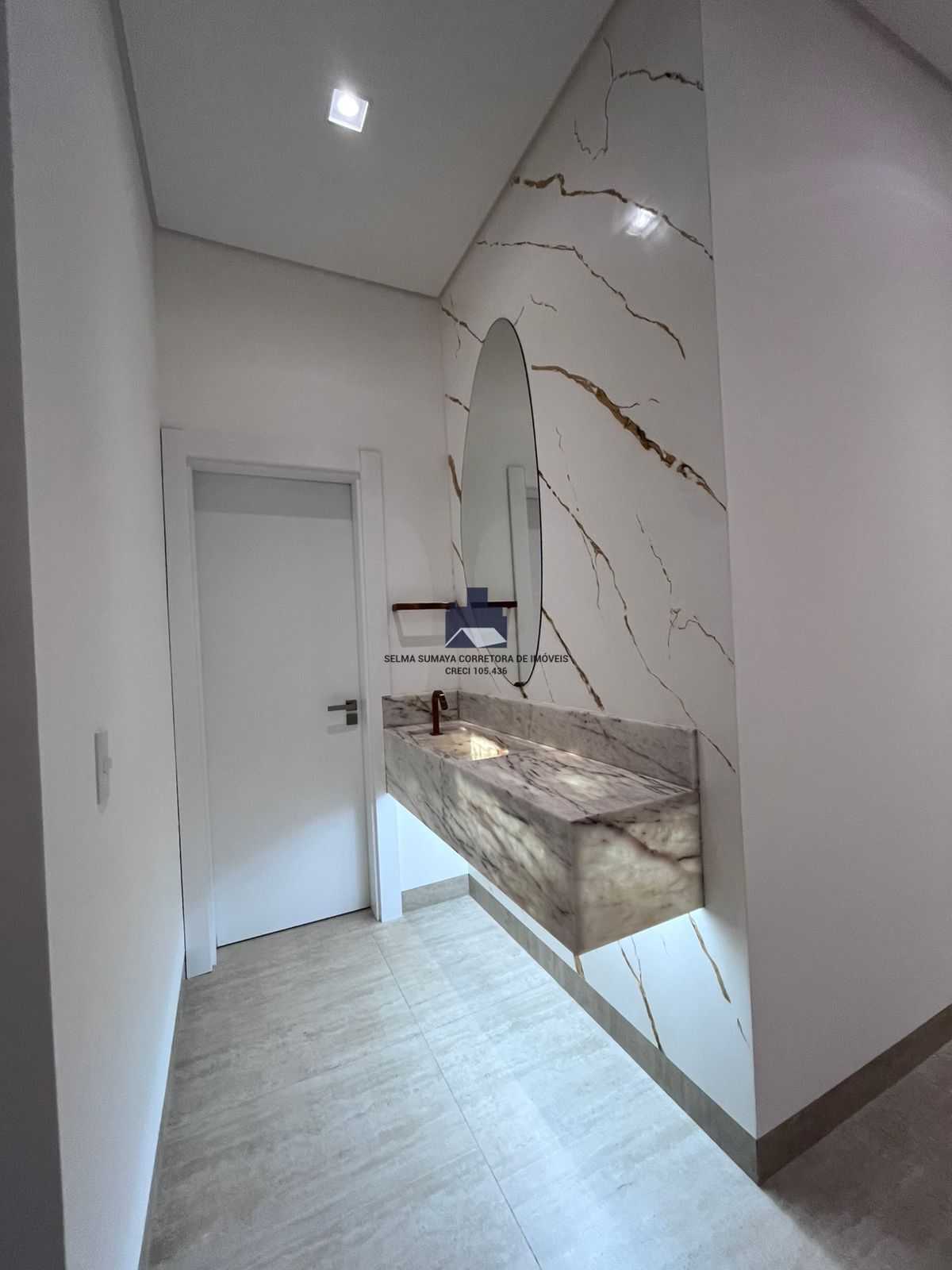 Casa de Condomínio com 3 quartos à venda, 240m² — foto 9 de 33