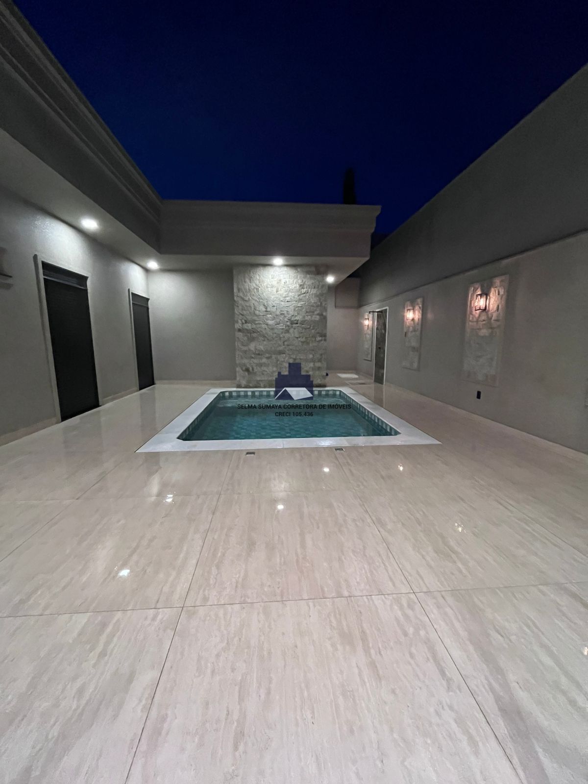 Casa de Condomínio com 3 quartos à venda, 240m² — foto 29 de 33