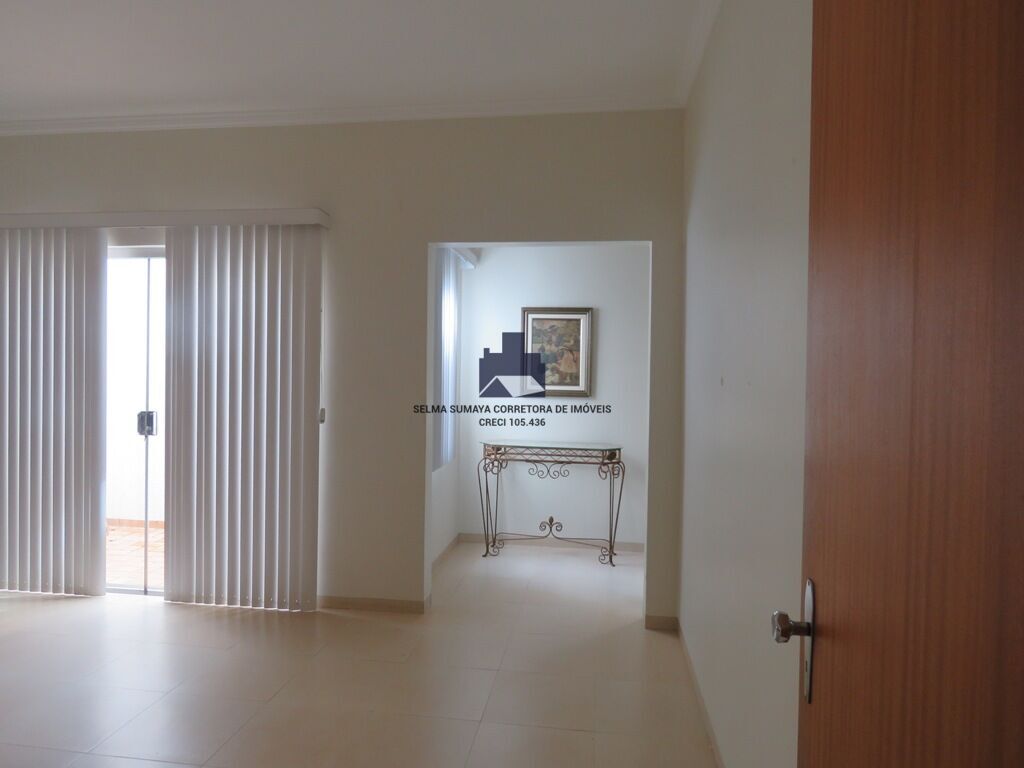 Casa com 3 quartos à venda, 480m² — foto 4 de 13