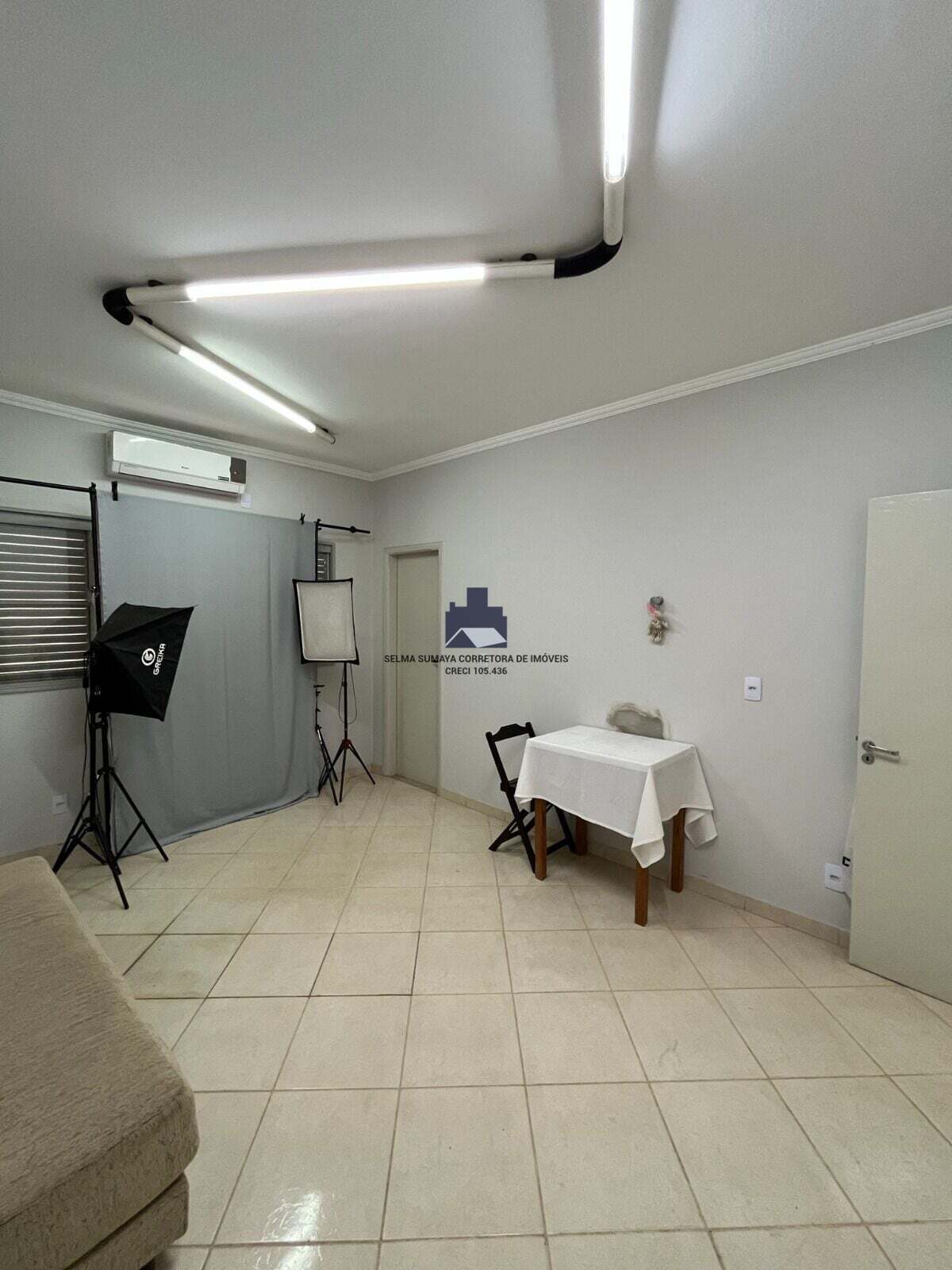 Casa com 3 quartos à venda, 236m² — foto 7 de 12