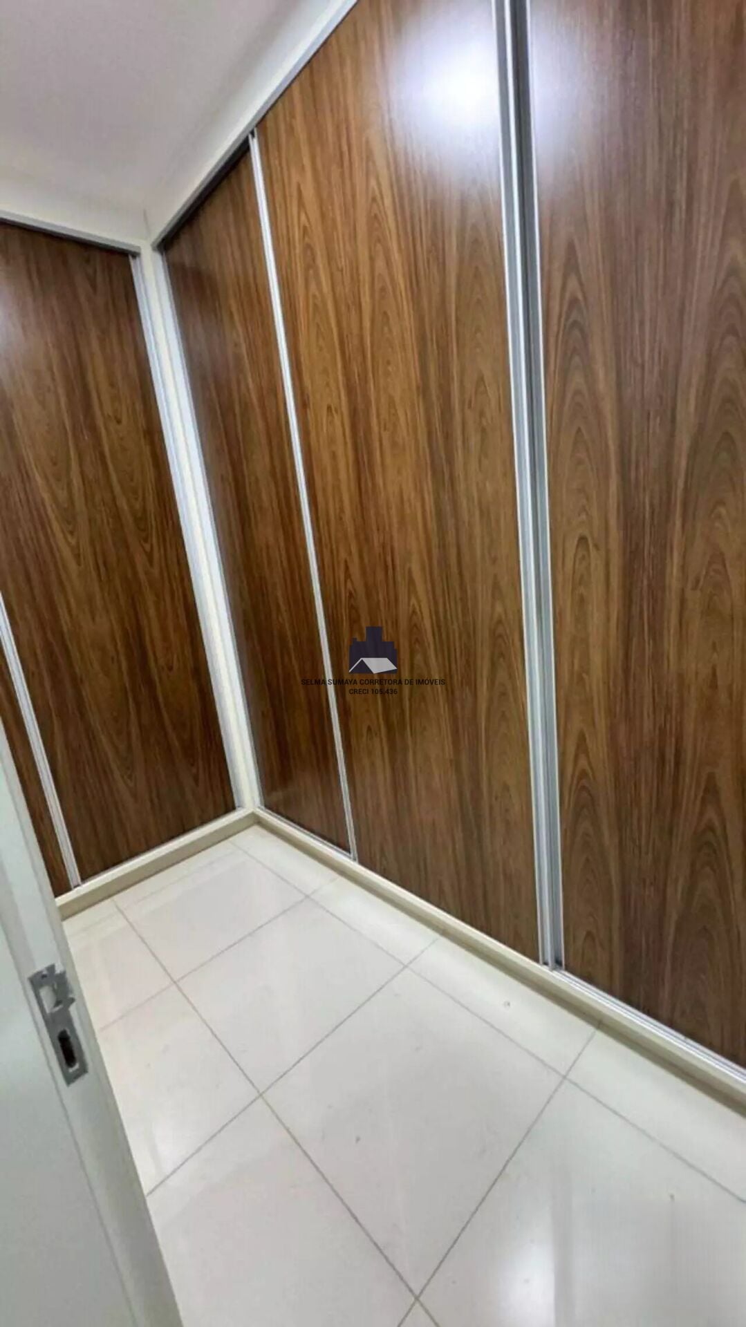 Casa de Condomínio com 4 quartos à venda, 380m² — foto 9 de 16