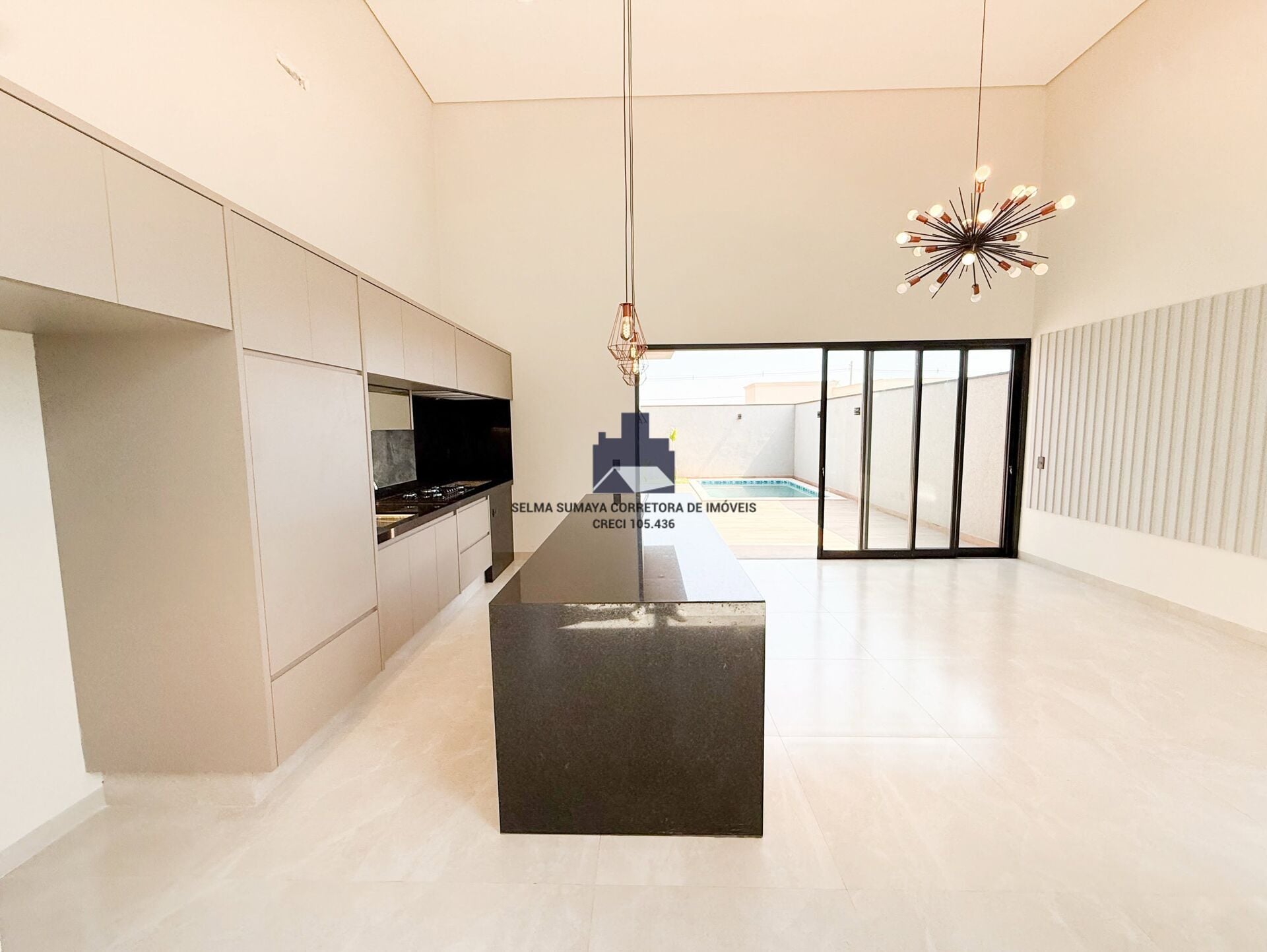 Casa de Condomínio com 3 quartos à venda, 180m² — foto 12 de 19