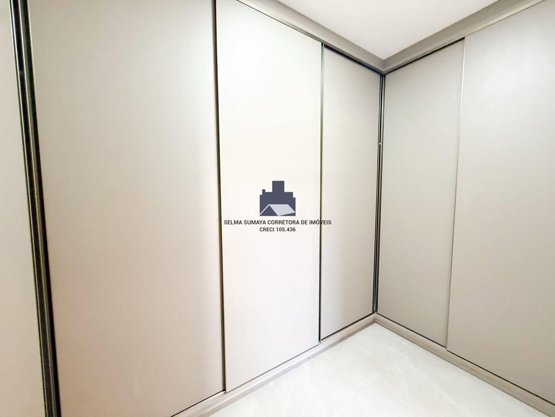 Casa de Condomínio com 3 quartos à venda, 180m² — foto 11 de 19