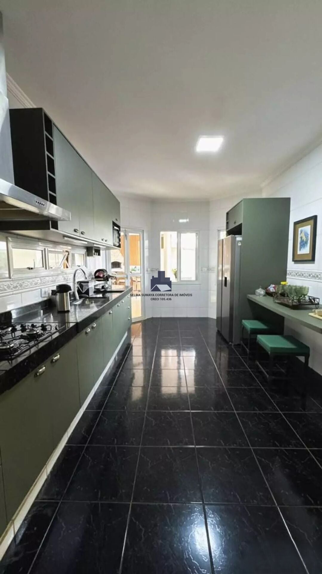 Casa de Condomínio com 3 quartos à venda, 324m² — foto 13 de 18