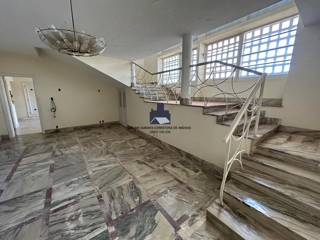 Casa com 6 quartos à venda, 750m² — foto 8 de 29