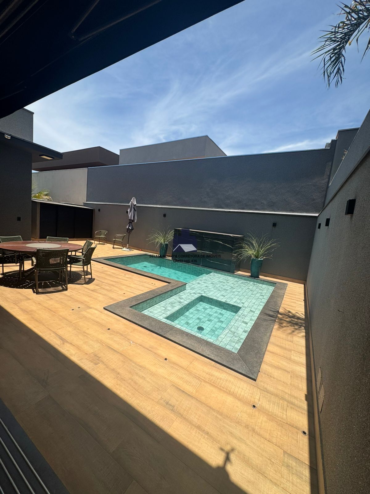 Casa de Condomínio com 3 quartos à venda, 270m² — foto 9 de 11